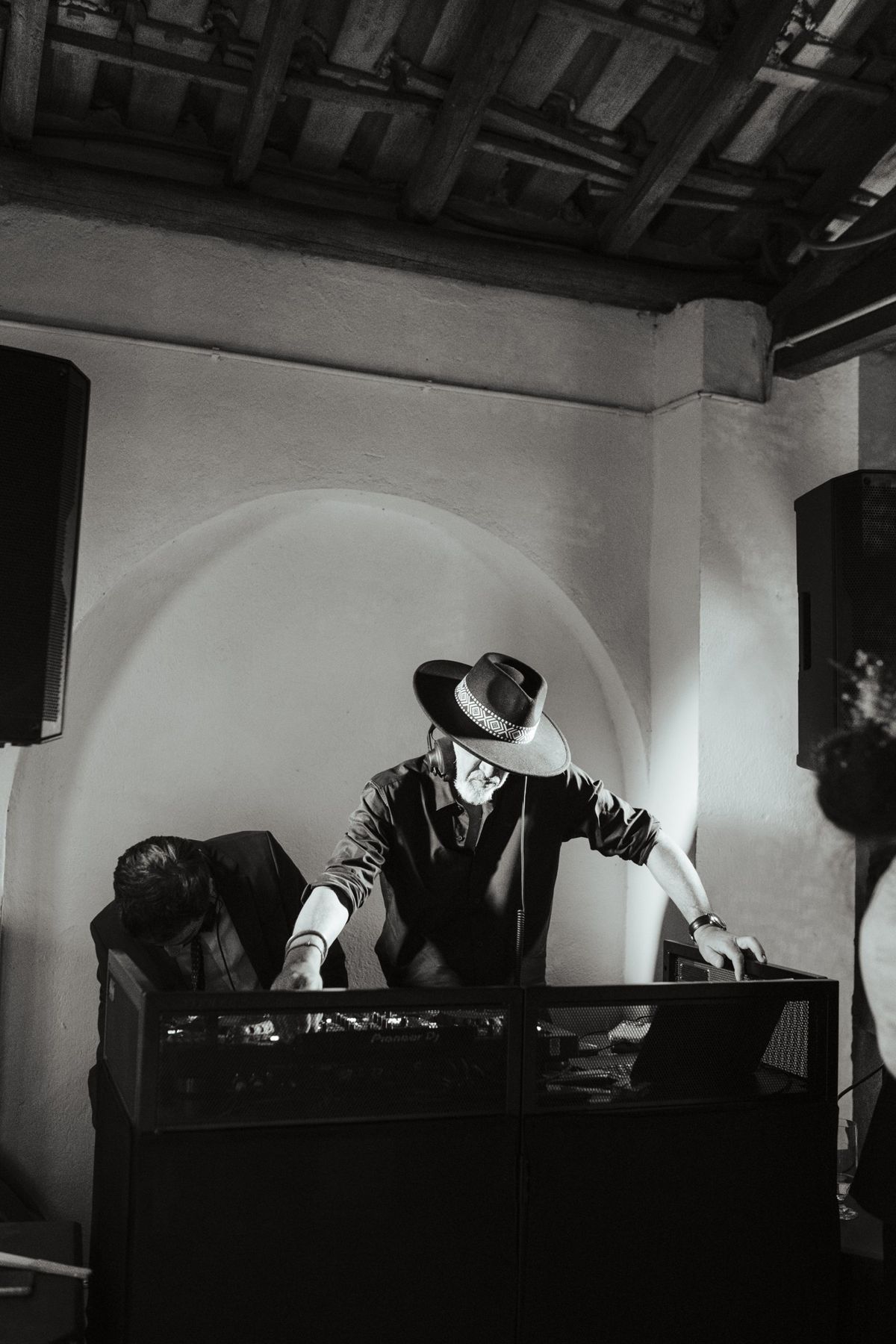 DJ a tocar no Salão